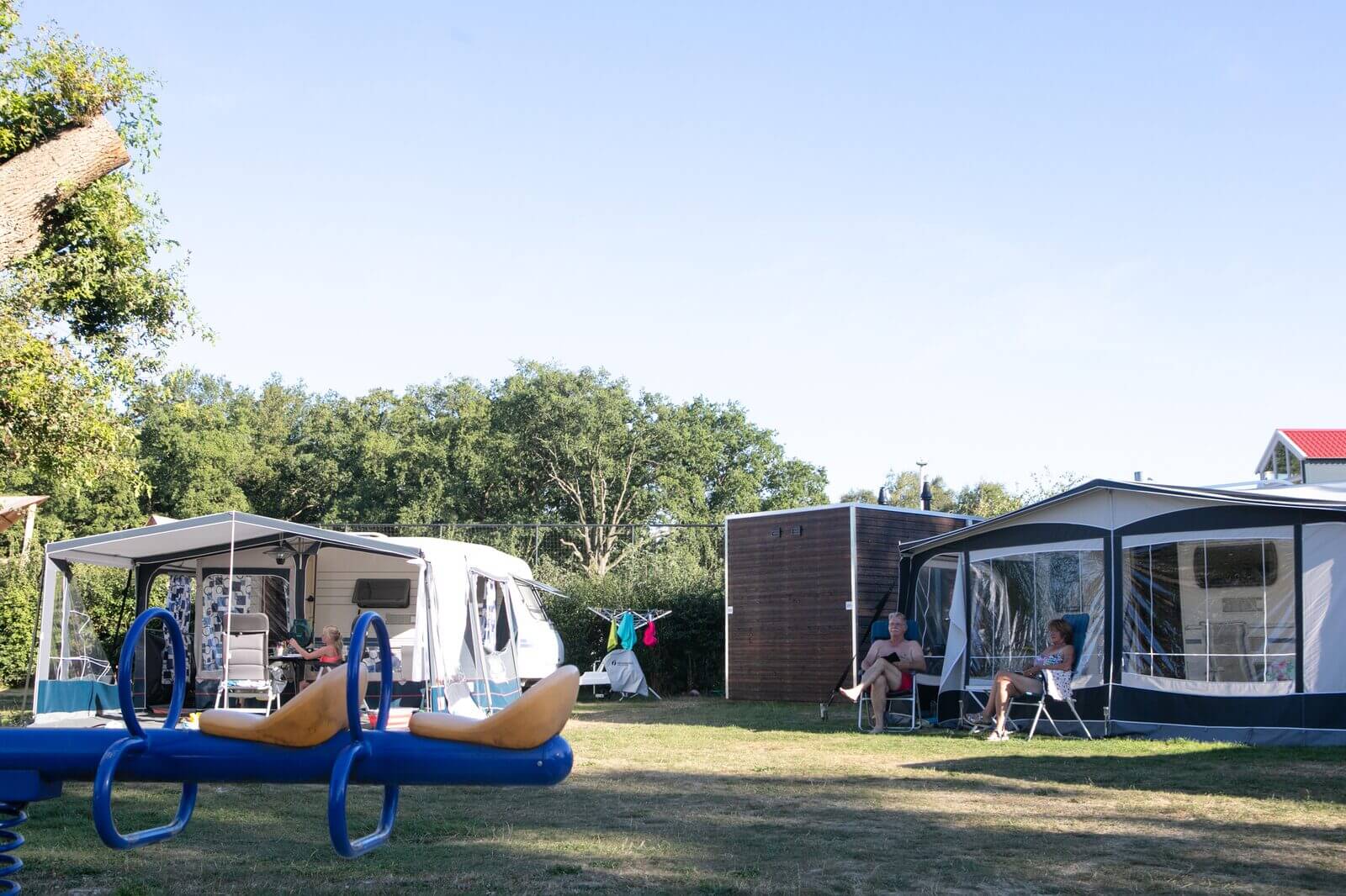Comfort kampeerplaats met prive sanitair